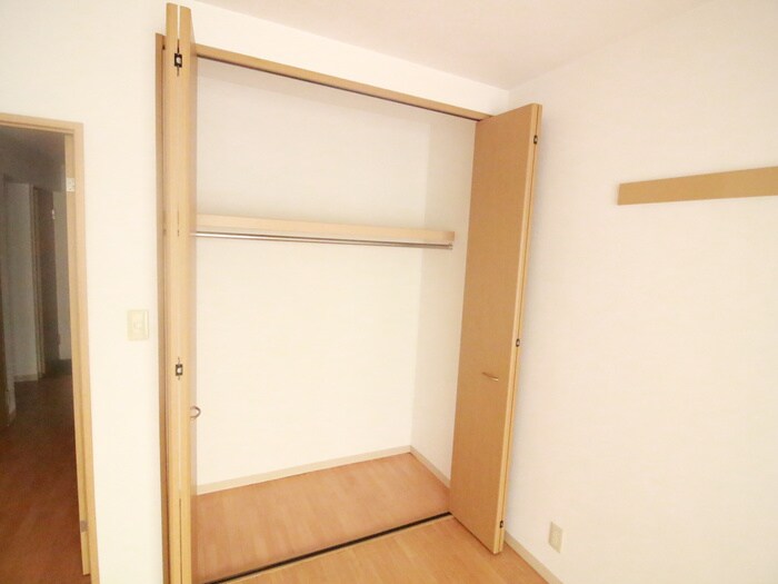 物件内観写真10　(収納)