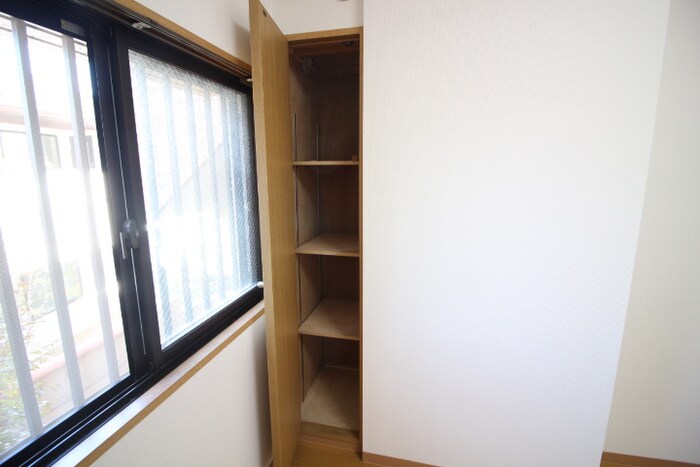 物件内観写真21　(収納)