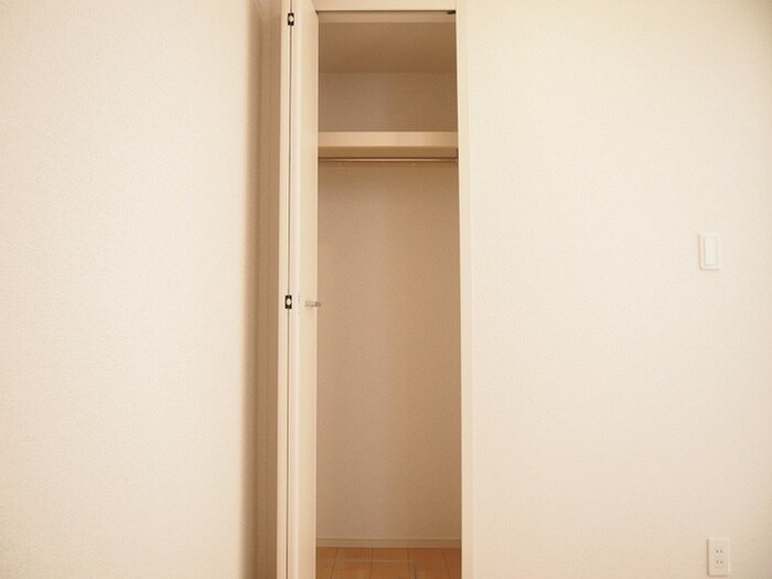 物件内観写真11　(収納)