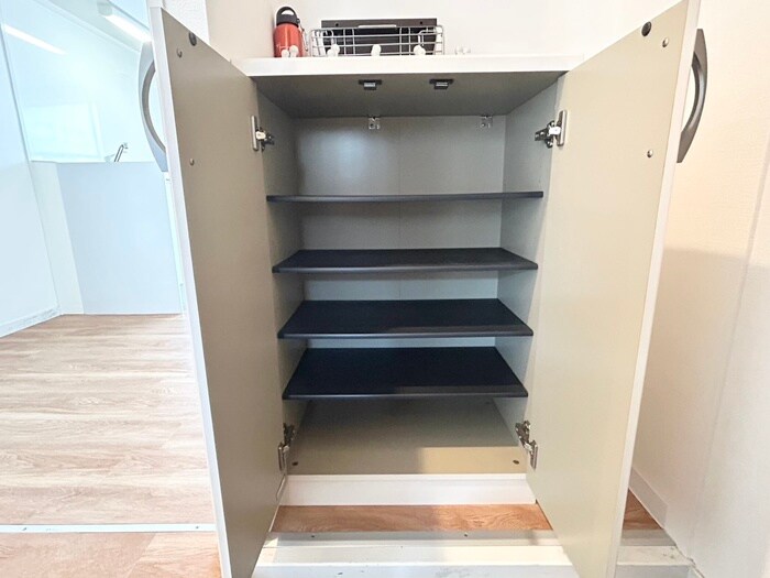 物件内観写真18　(靴箱)