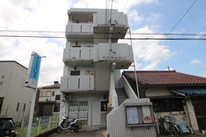ラポ－ル金屋外観写真