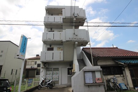 ラポ－ル金屋外観写真