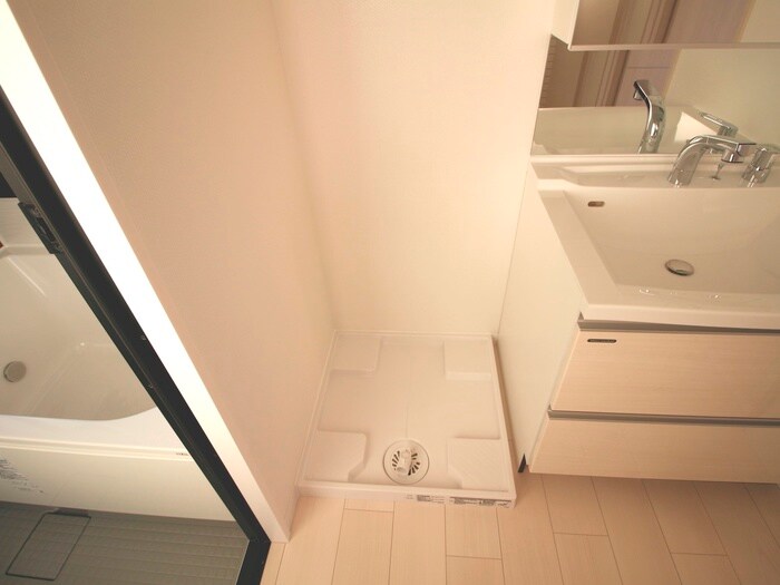 物件内観写真12　(洗濯機置場)