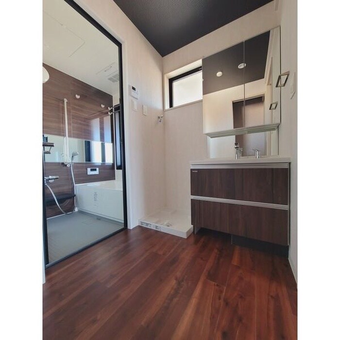 物件内観写真13　(洗面)