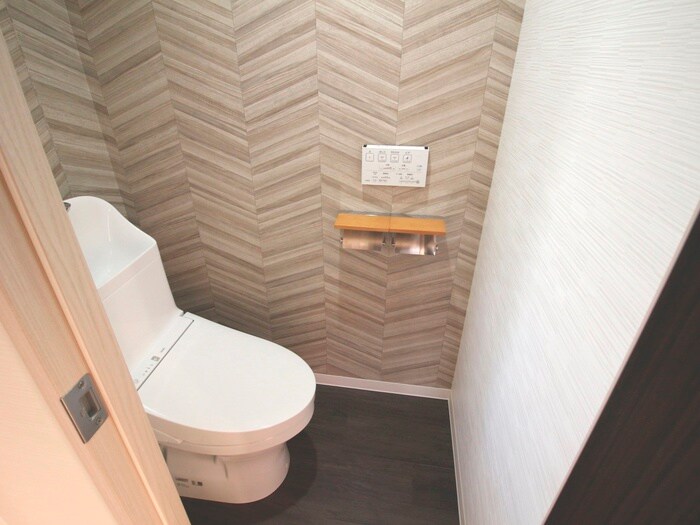 物件内観写真13　(トイレ)