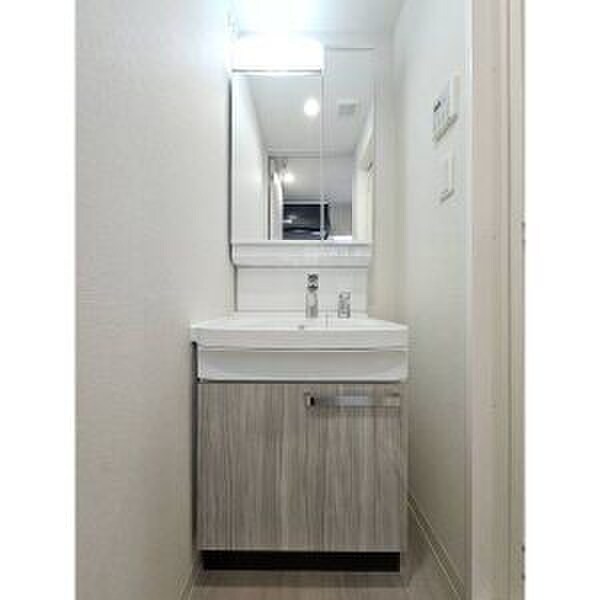 物件内観写真4　(洗面)