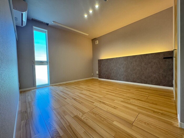 物件内観写真9　(居室)