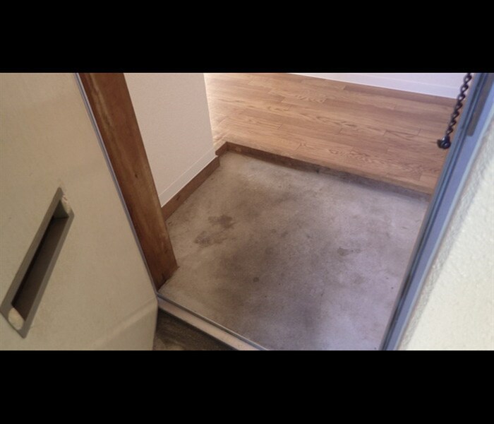 物件内観写真11　(玄関)