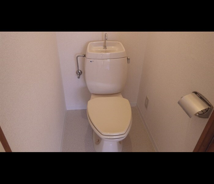 物件内観写真14　(トイレ)