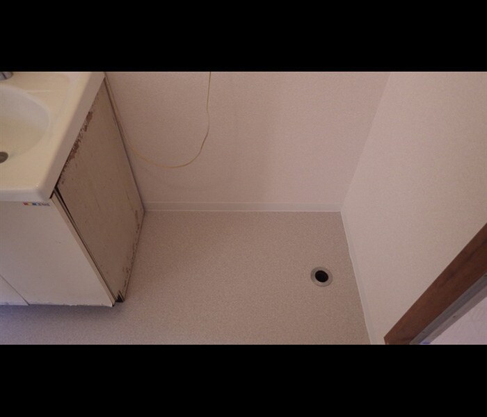 物件内観写真16　(洗濯機置場)