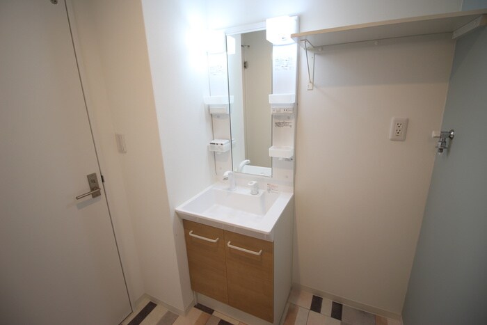 物件内観写真12　(洗面)