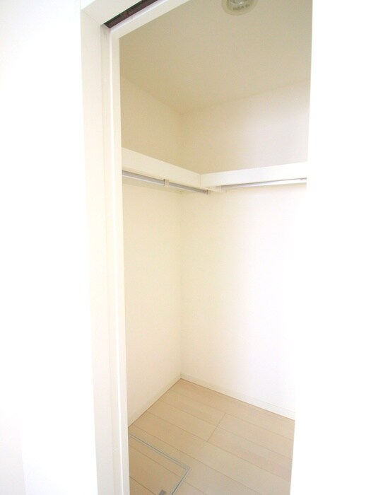 物件内観写真10　(収納)