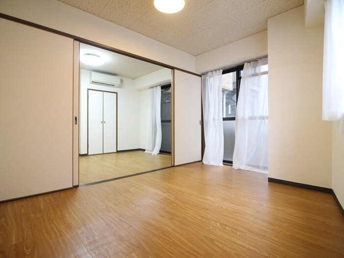 物件内観写真7　(居室)