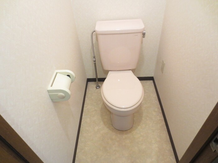 物件内観写真12　(トイレ)