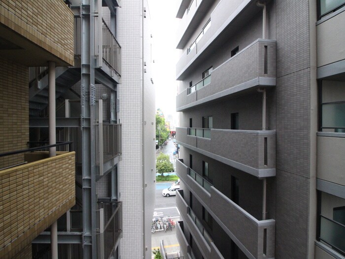 物件内観写真20　(室内からの展望)