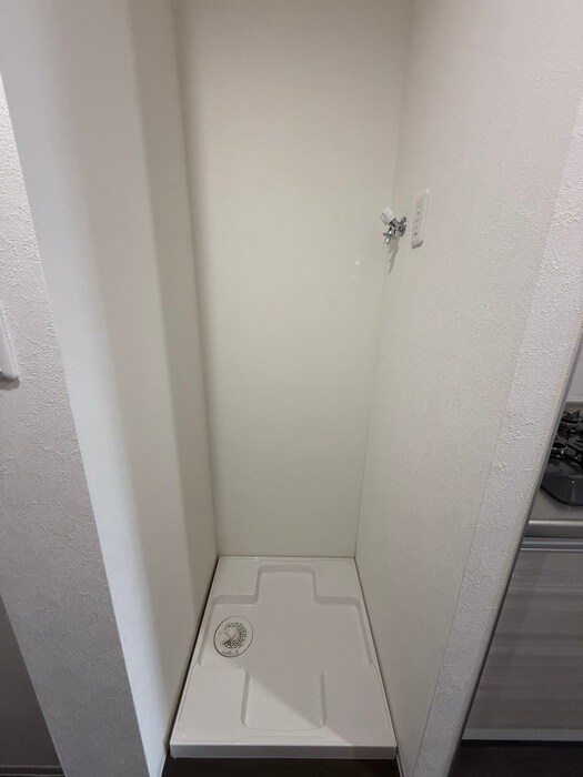 物件内観写真18　(洗濯機置場)