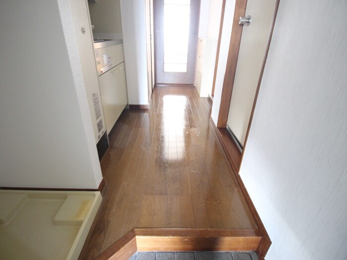 物件内観写真9　(廊下)