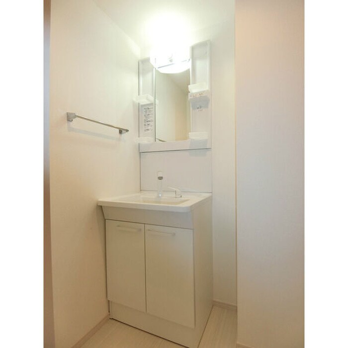 物件内観写真9　(洗面)