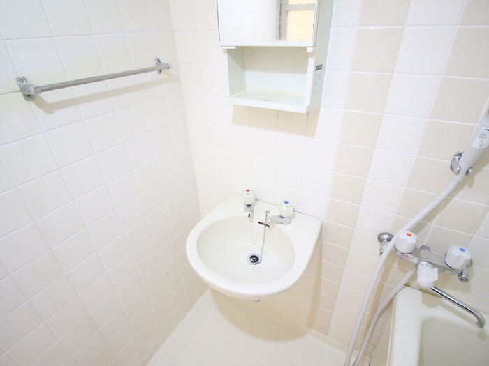 物件内観写真15　(洗面)