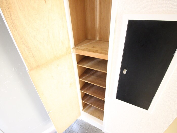 物件内観写真18　(靴箱)