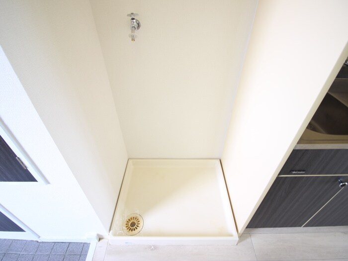 物件内観写真19　(洗濯機置場)