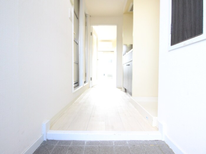 物件内観写真20　(廊下)