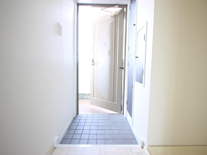 物件内観写真20　(玄関)