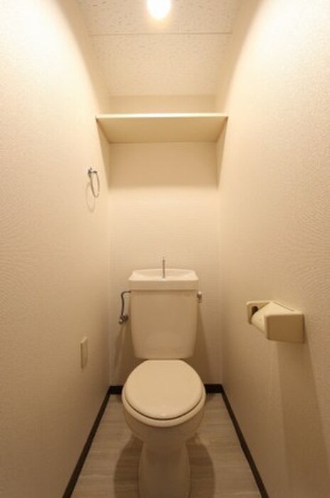 物件内観写真11　(トイレ)