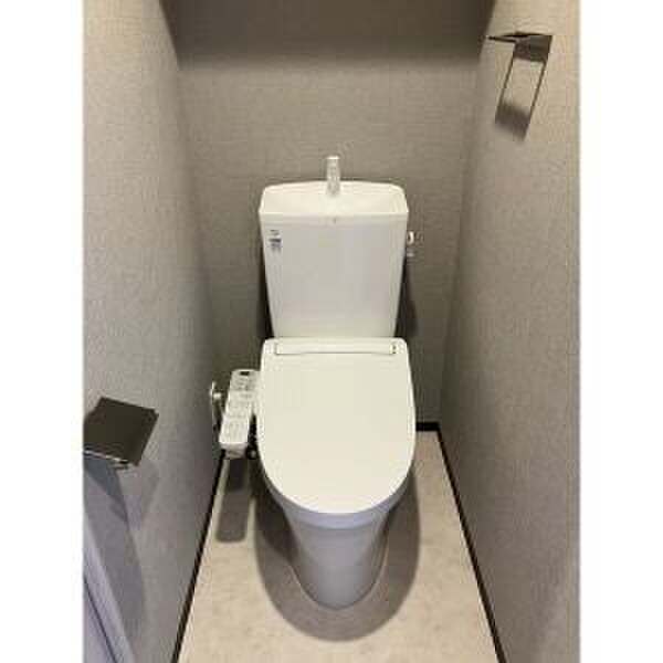 物件内観写真12　(トイレ)