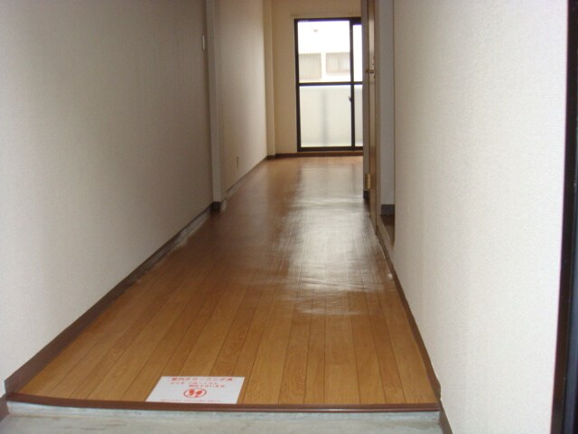 物件内観写真7　(廊下)