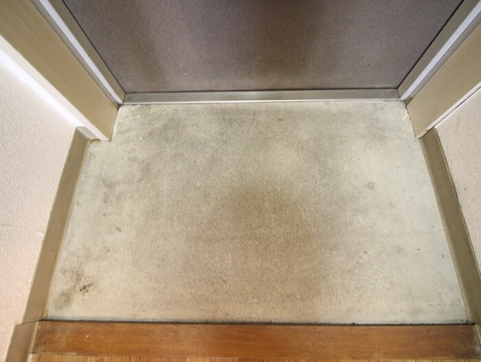 物件内観写真16　(玄関)