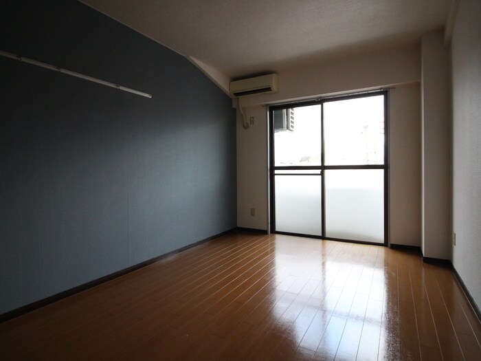 物件内観写真15　(居室)