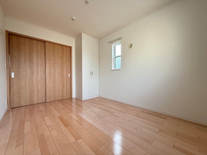 物件内観写真9　(居室)