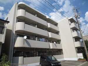 プロクシィスクエア香坂外観写真