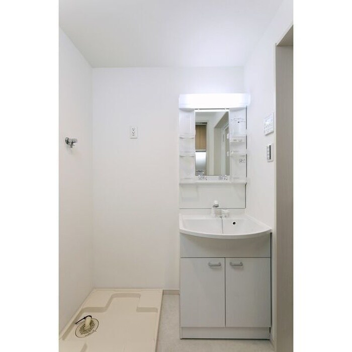 物件内観写真8　(洗面)