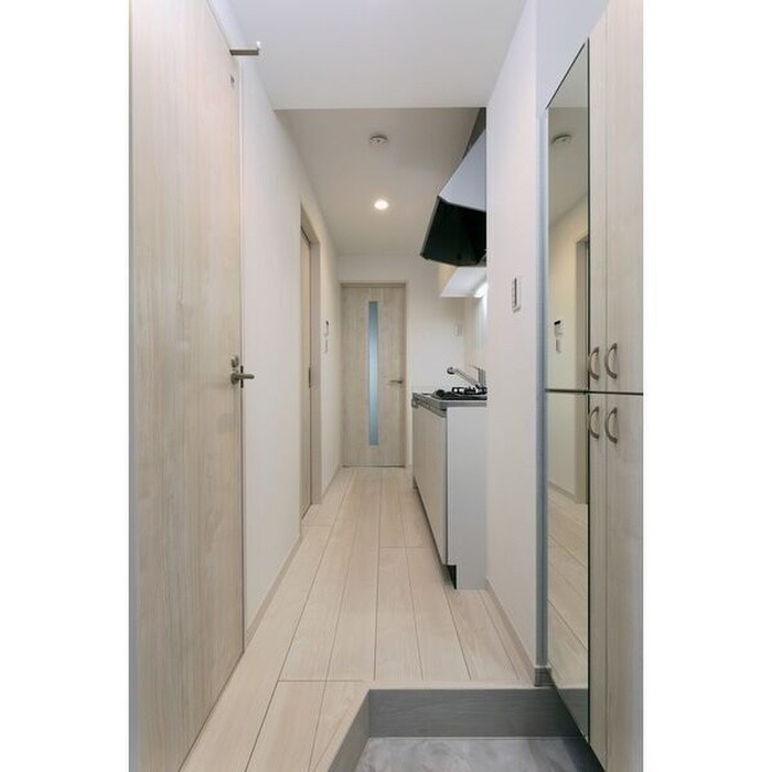 物件内観写真11　(玄関)