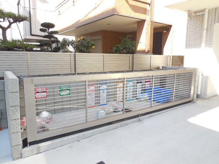 物件外観写真6　(建物設備)