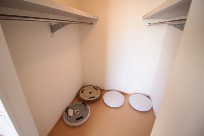 物件内観写真10　(収納)