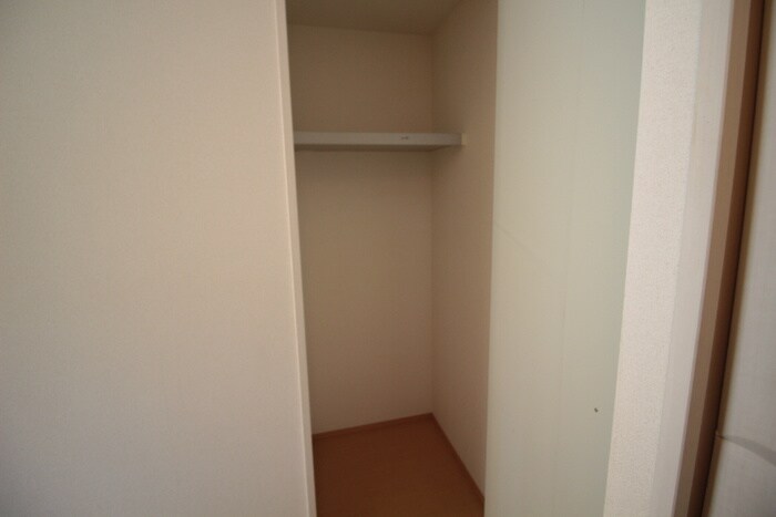 物件内観写真17　(収納)