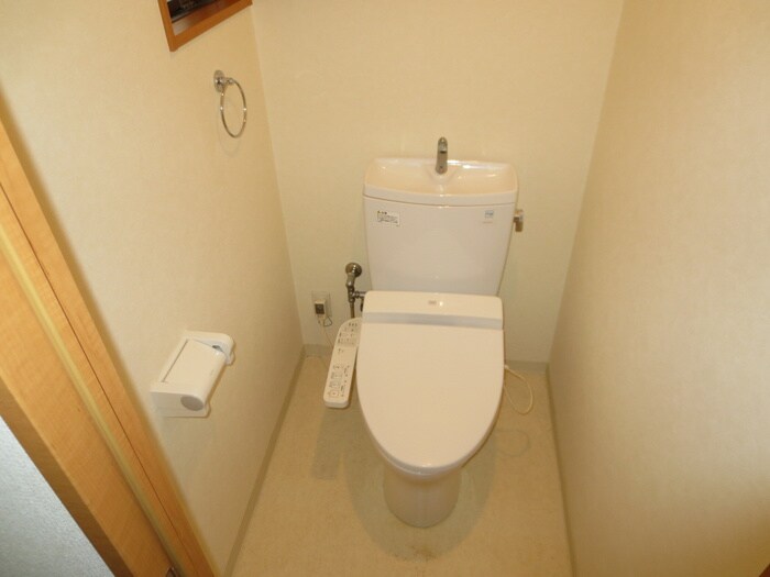 物件内観写真14　(トイレ)