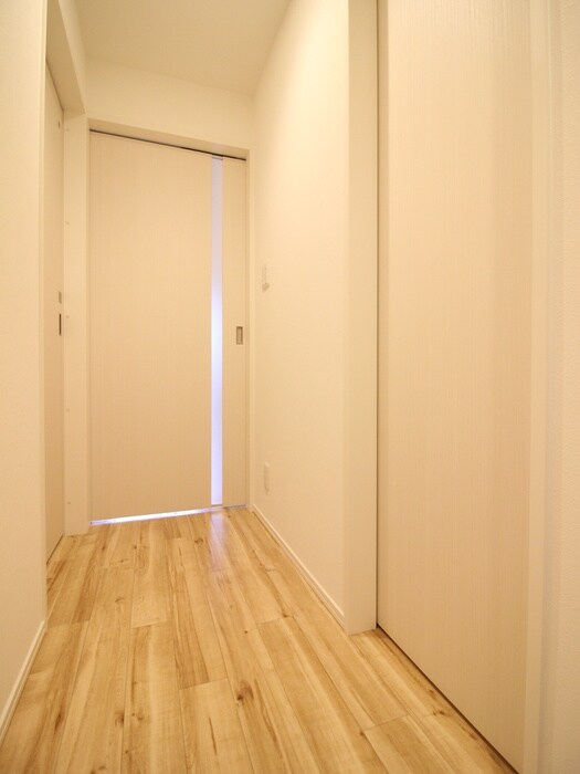 物件内観写真19　(廊下)