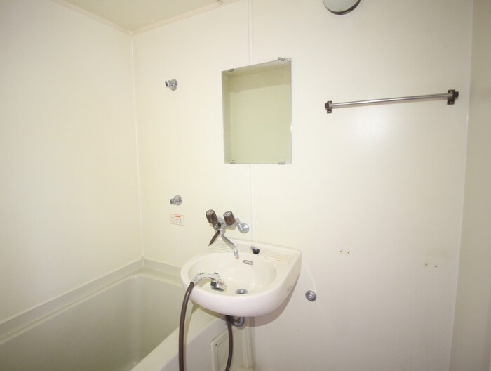 物件内観写真13　(洗面)