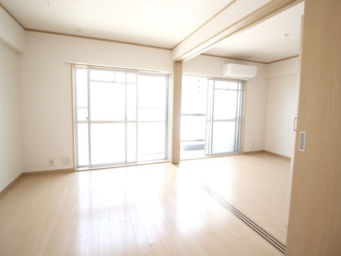 物件内観写真8　(居室)