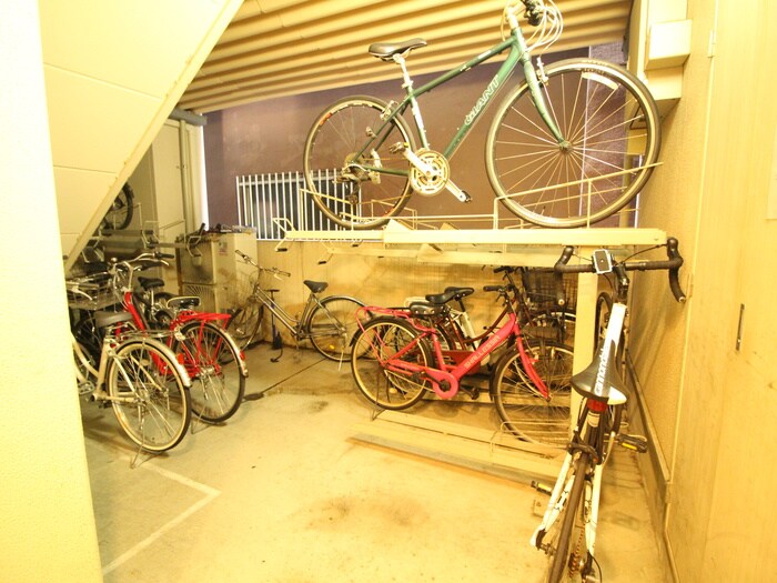 物件外観写真6　(駐輪場)