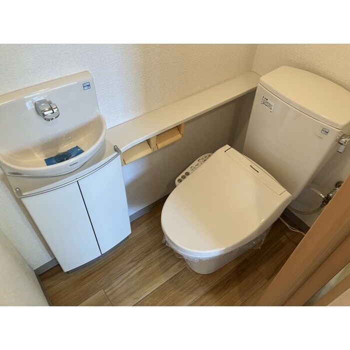 物件内観写真11　(トイレ)