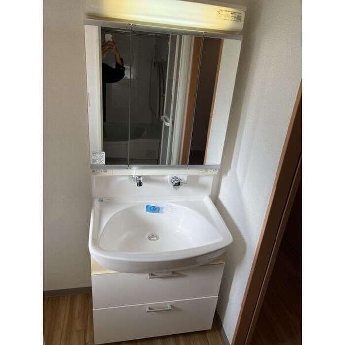 物件内観写真12　(洗面)