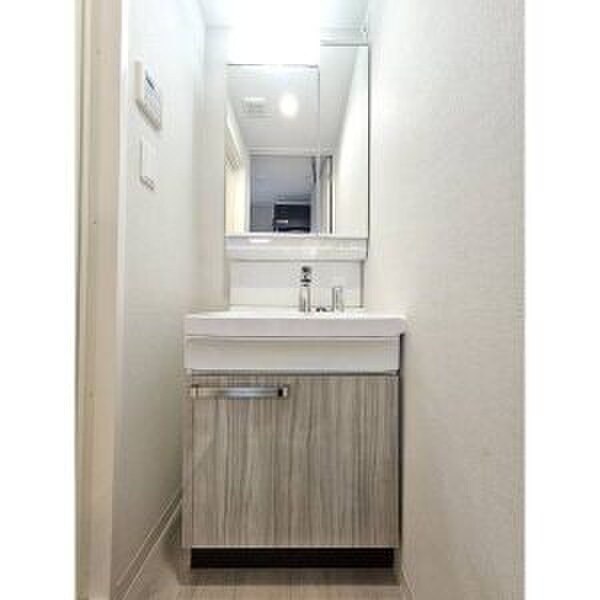 物件内観写真4　(洗面)