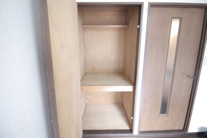 物件内観写真9　(収納)