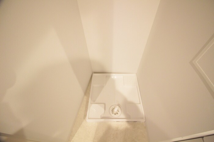 物件内観写真12　(洗濯機置場)