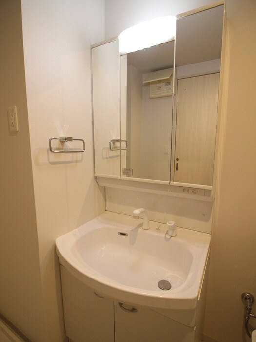 物件内観写真16　(洗面)